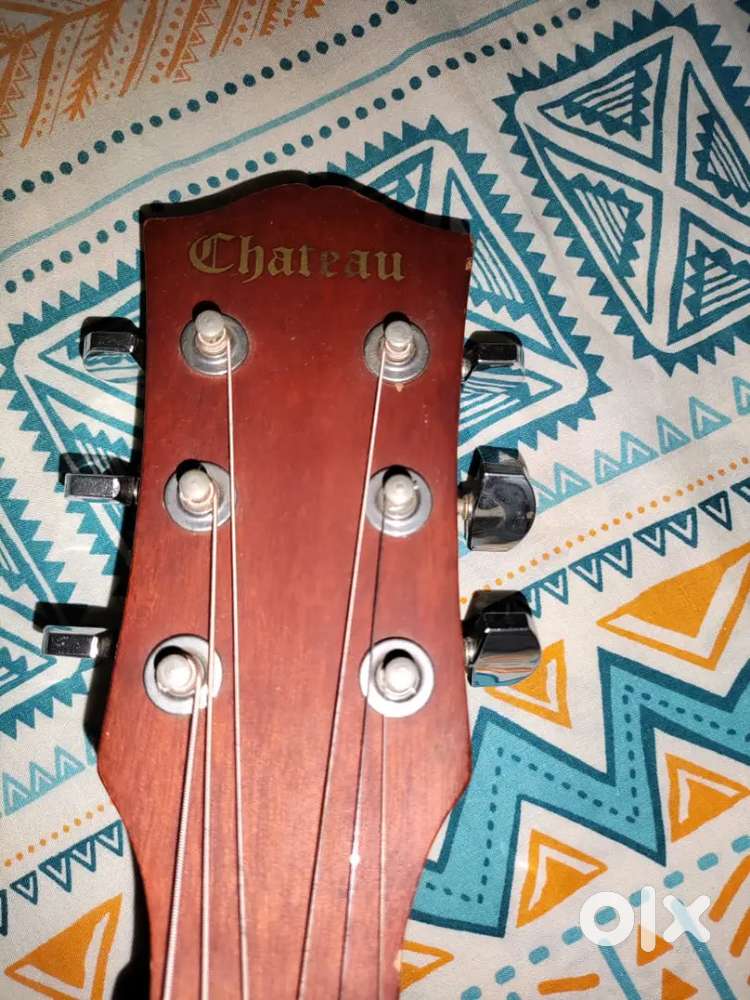 Chateau Guitar