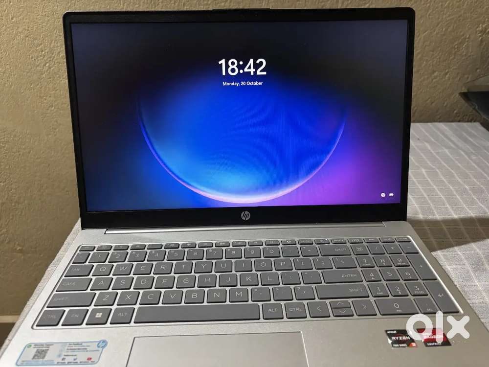Hp laptop 15( only 3 month)