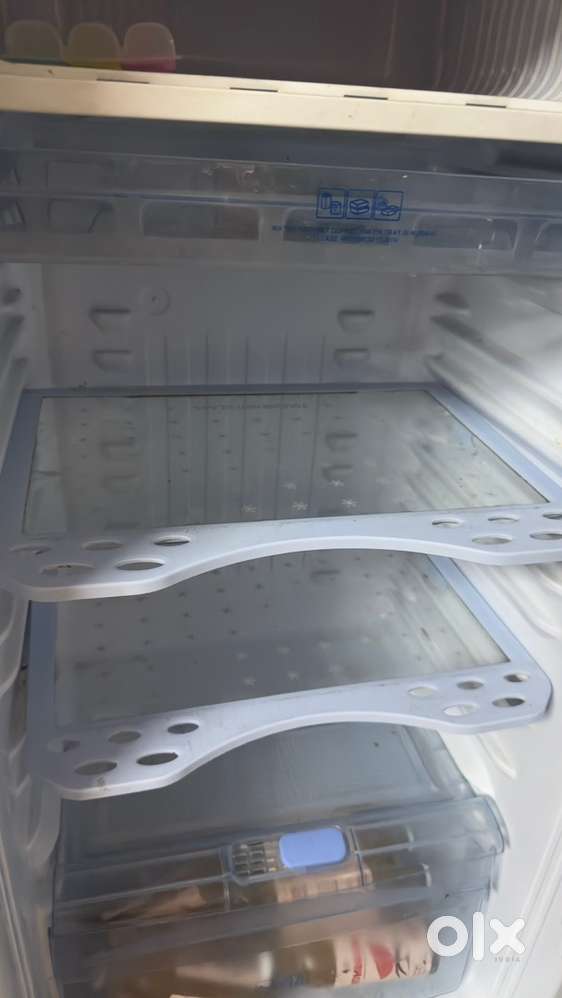 Sale hiear fridge 5yr old working condition