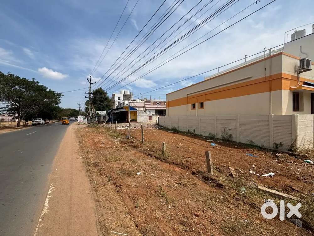 COMMERCIAL PLOTS ON ROAD SIDE, ROAS FACING