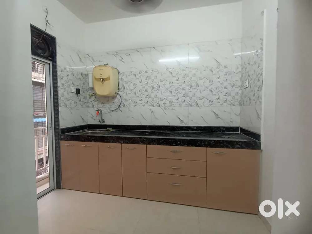 1 BHK Master Bedroom flat for rent with carparkig