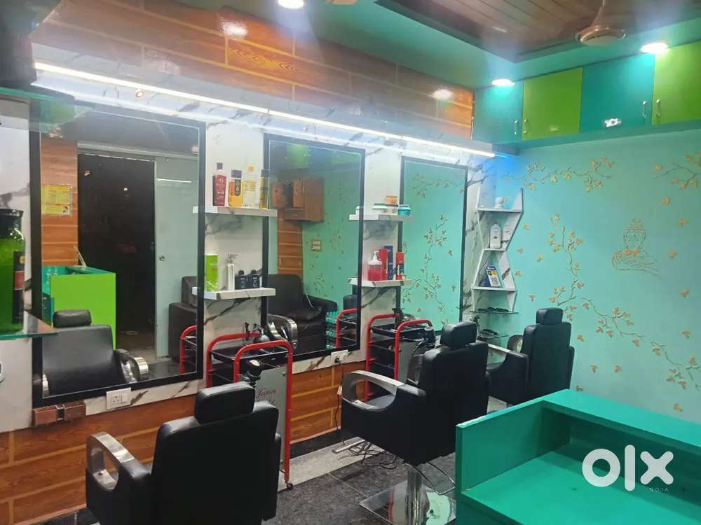 W unisex family salon