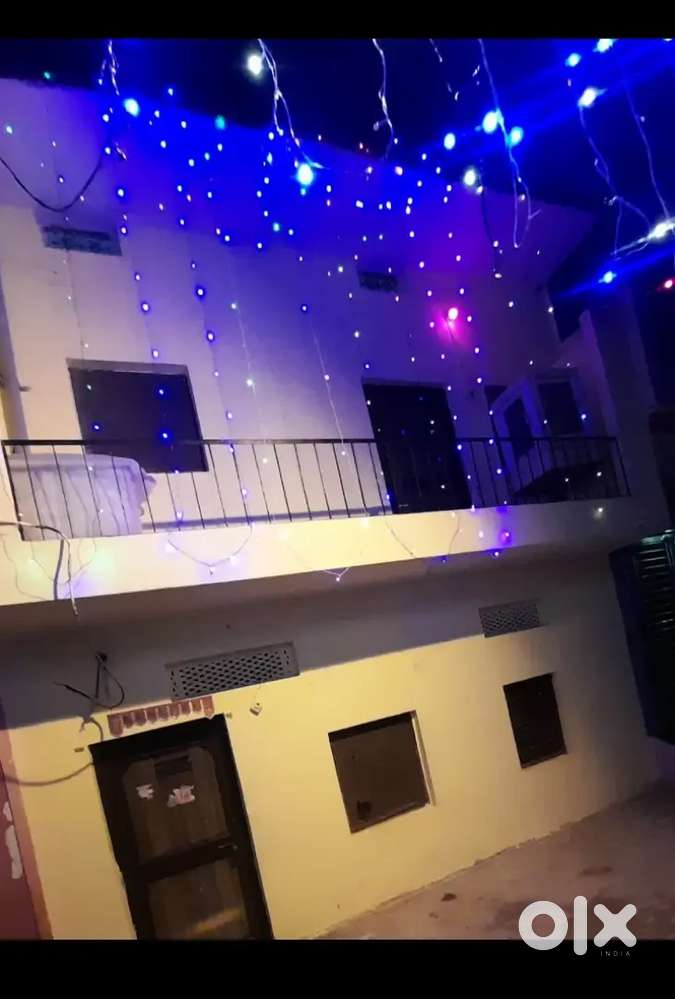 Makan sell karna ha  baradari chauraha sa 1 km tyagi nagar ma ha