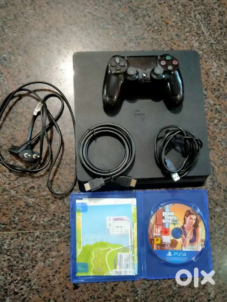 PS4 Slim 500GB pre-owned with GTA V Game CD