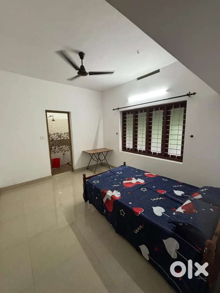 2bhk house for rent at aluva muppathadam