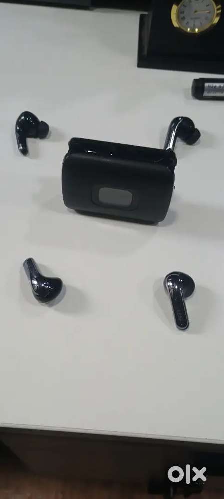 Leaf blootooth ear earbuds fan neckband speaker