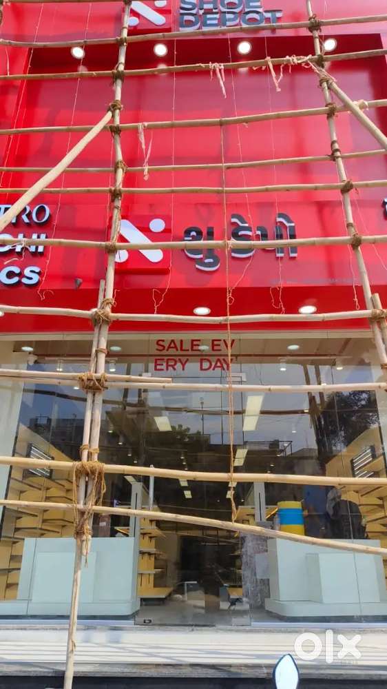 NEW SHOES SHOP OPEN
