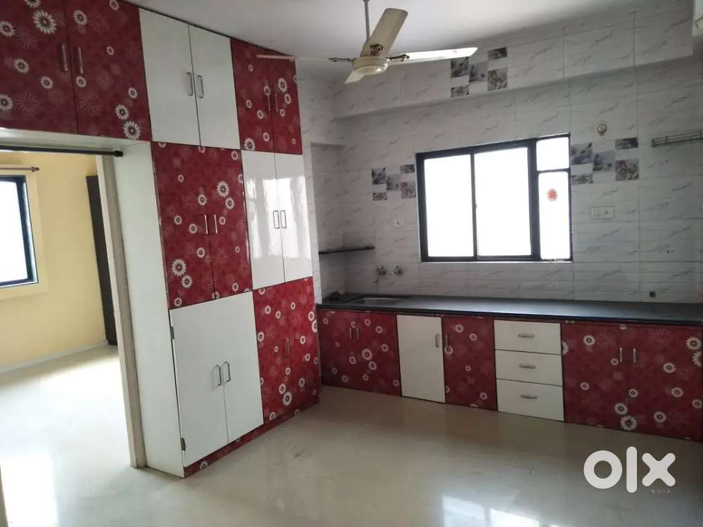 At Dwarka-2BHK Semifurnished flat for family