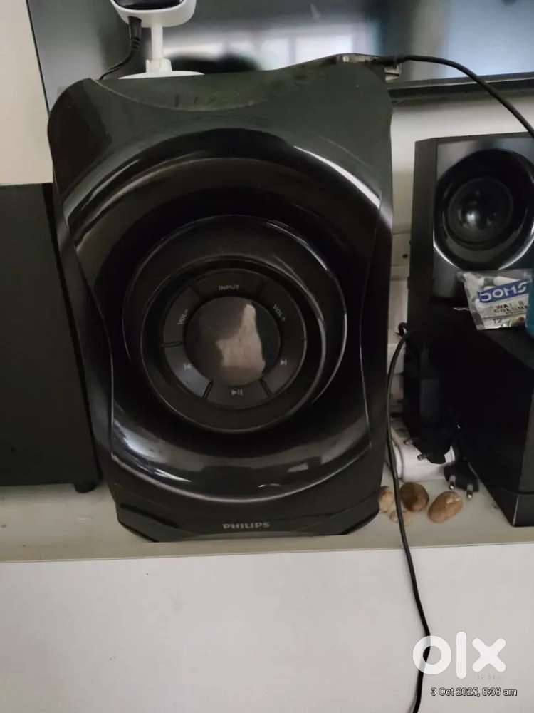 Philips Audio with warranty till April 26