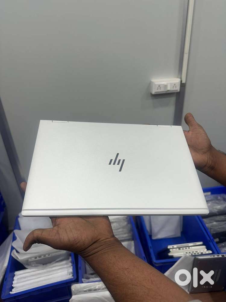 Refurbished Laptop Hp 1040 G6 x360  Core i5 8th gen 16/256gb ssd touch