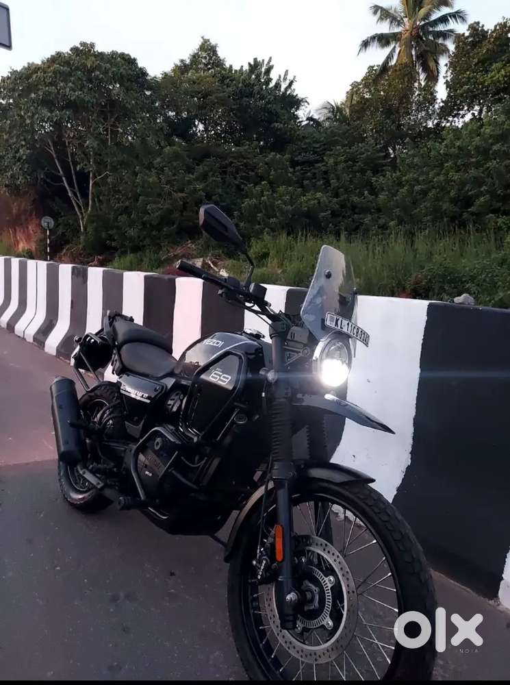 Yezdi adventure 2025