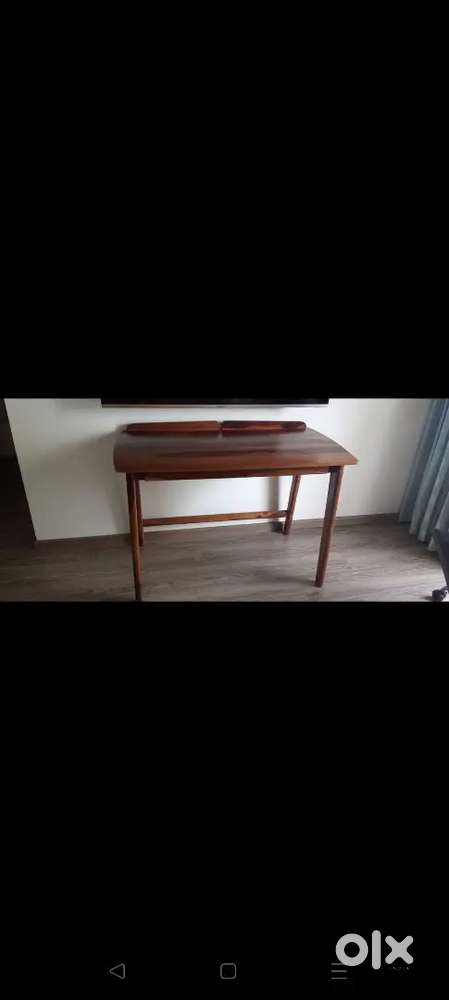 Study table shisham