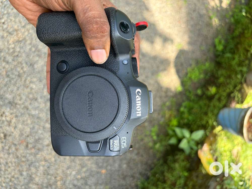 CANON R6 M2