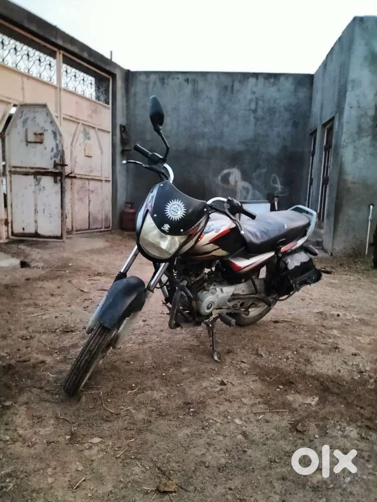 Bajaj ct 100