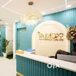 OPENING FOR #UNISEX SALON MAKEUP VACANCY AVAILABLE .