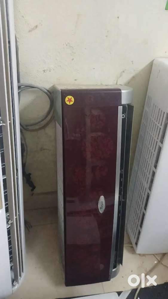 Split ac and service available