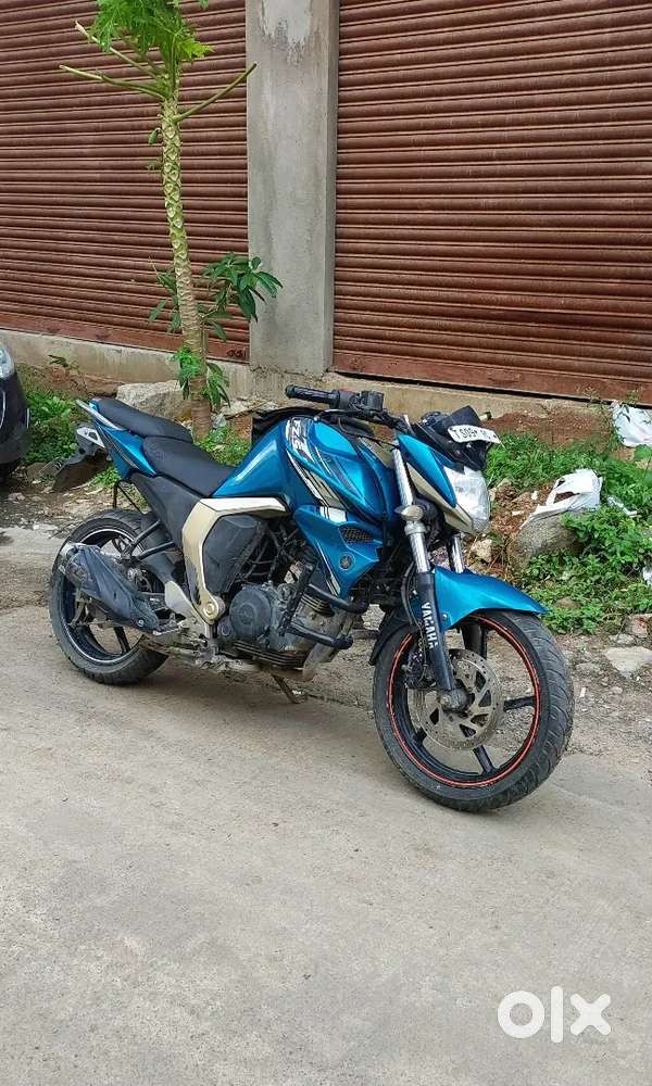 YaMAHA FZ V2