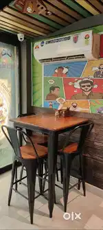 Waiter and mocktail maker