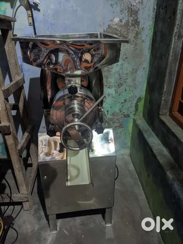Commercial wet grinding machine