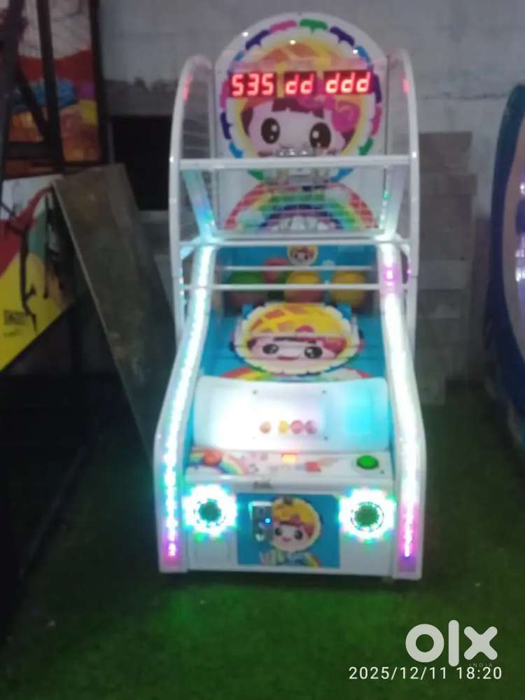 VR and Game machines with bill for sale