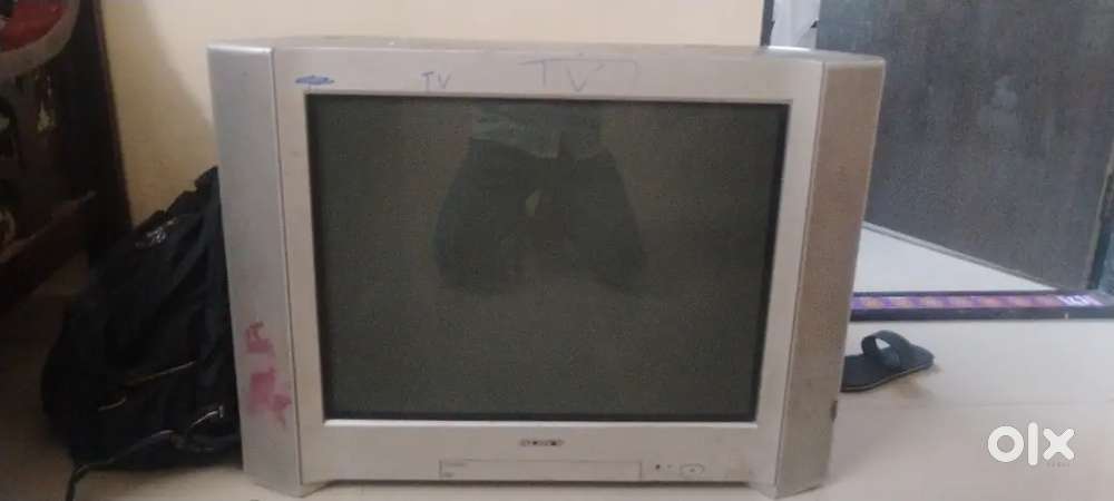 Sony tv silver colour whight 65kg