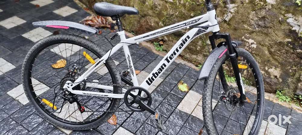 New Gear cycle for urgent sale.