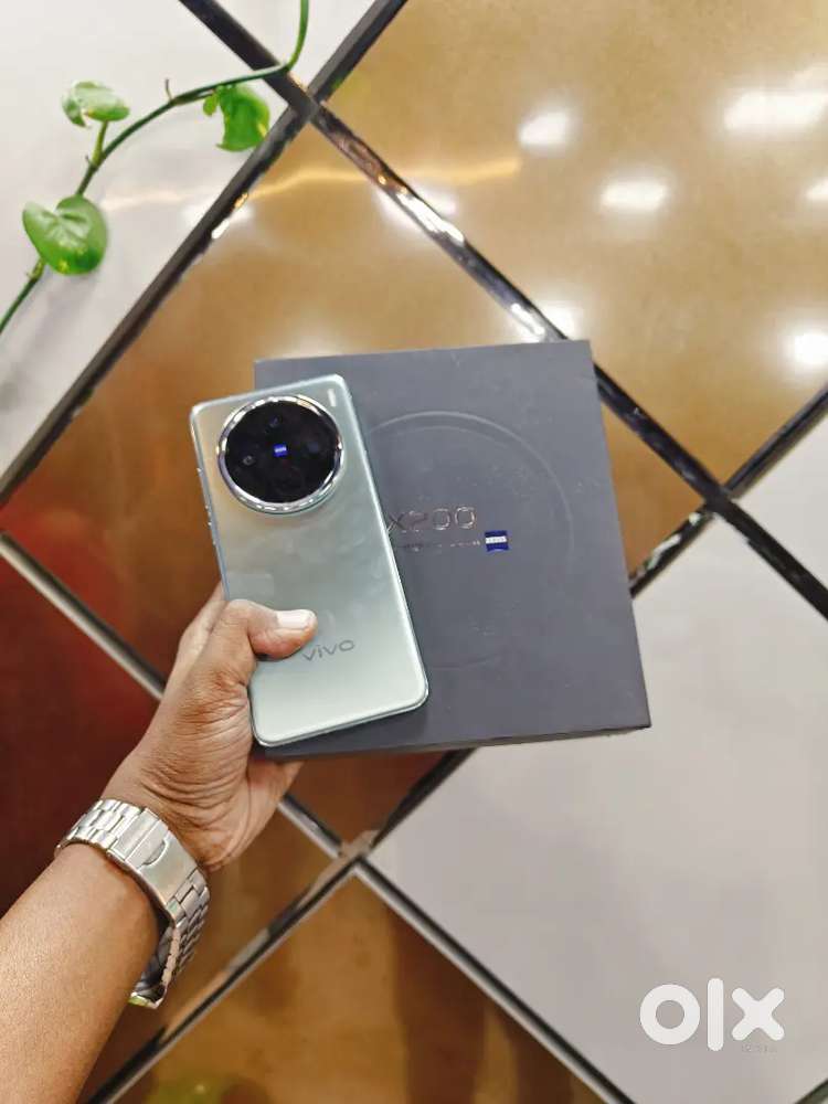 Vivo X200 5G (12Gb/256Gb)..Full Box Kit..