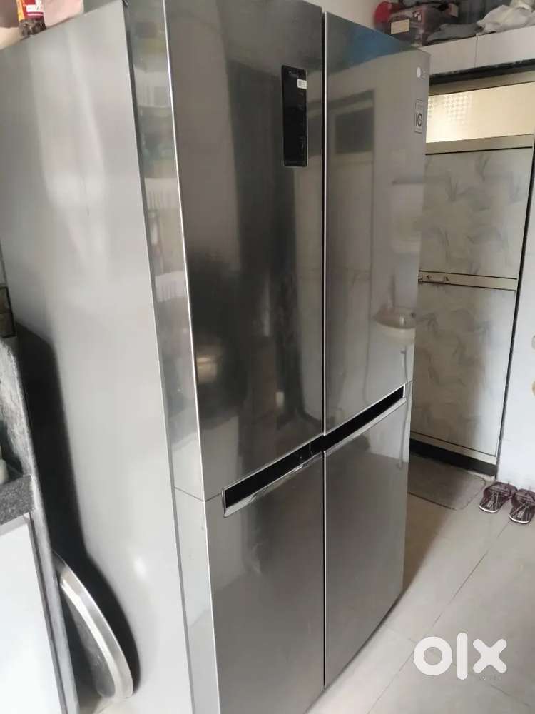 Side by side Lg Fridge