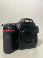 Nikon D850 with 70-200-2.8 lens and 50mm 1.4 lens including flashes
