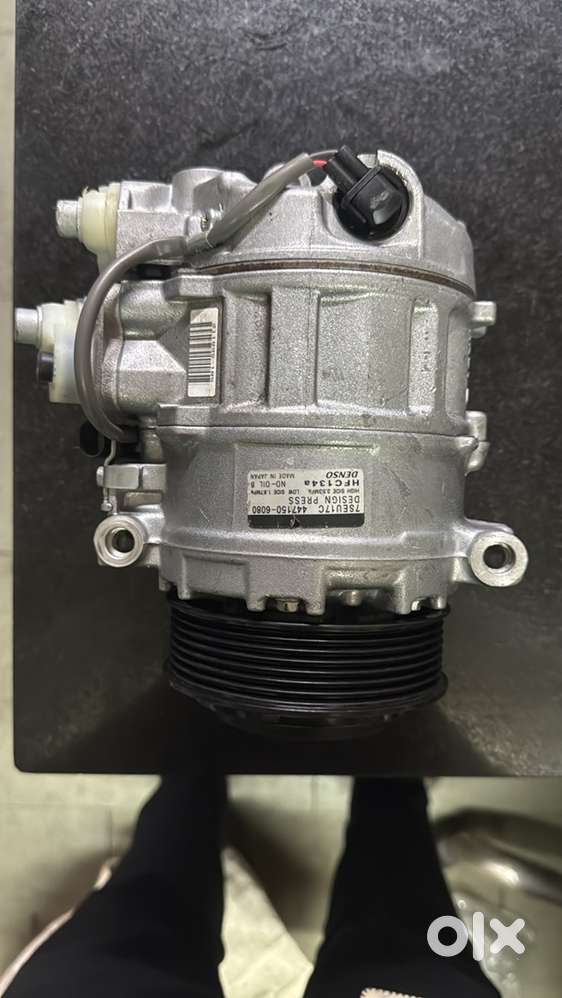 BENZ GL CAR AC COMPRESSOR ORIGINAL DENSO IN NEW CONDITION 100% OEM
