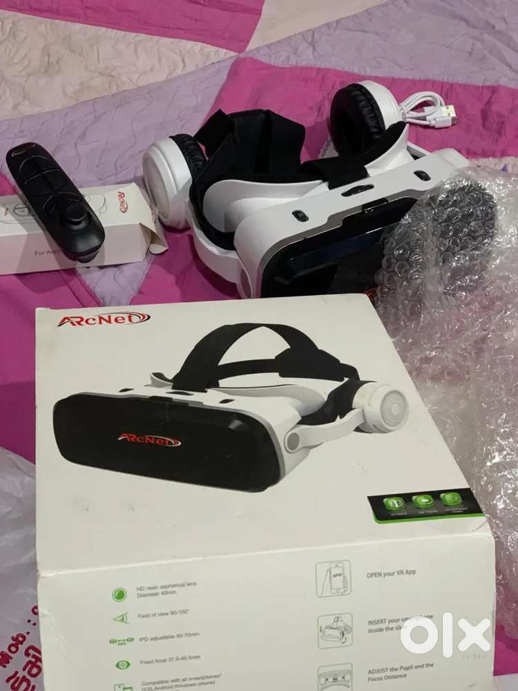 ARCNET VR Game Headset – Like New ConditionComplete Set with joystick