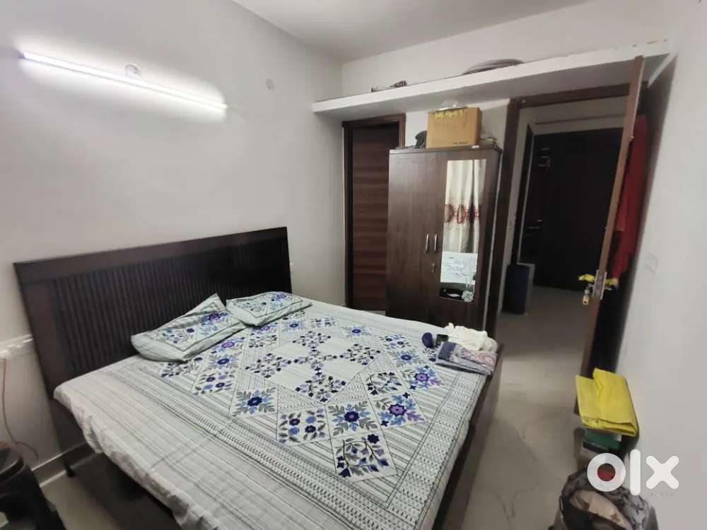 2 bhk for boys girls in Sector 89 furnished independent first floor