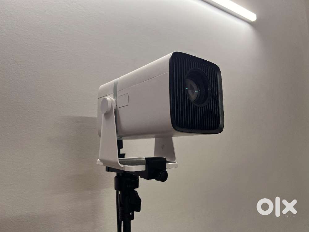 WZATCO Yuva Go Android 13.0 Smart Projector