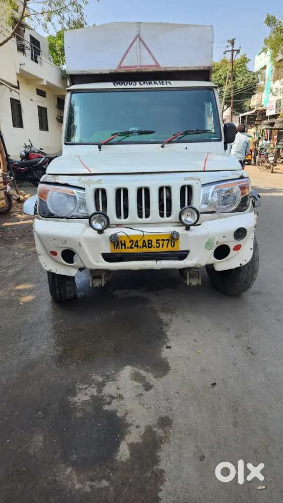 Mahindra bolero pik up milk van