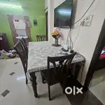 6 seater Dinning Table