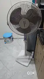 Crompton Table fan