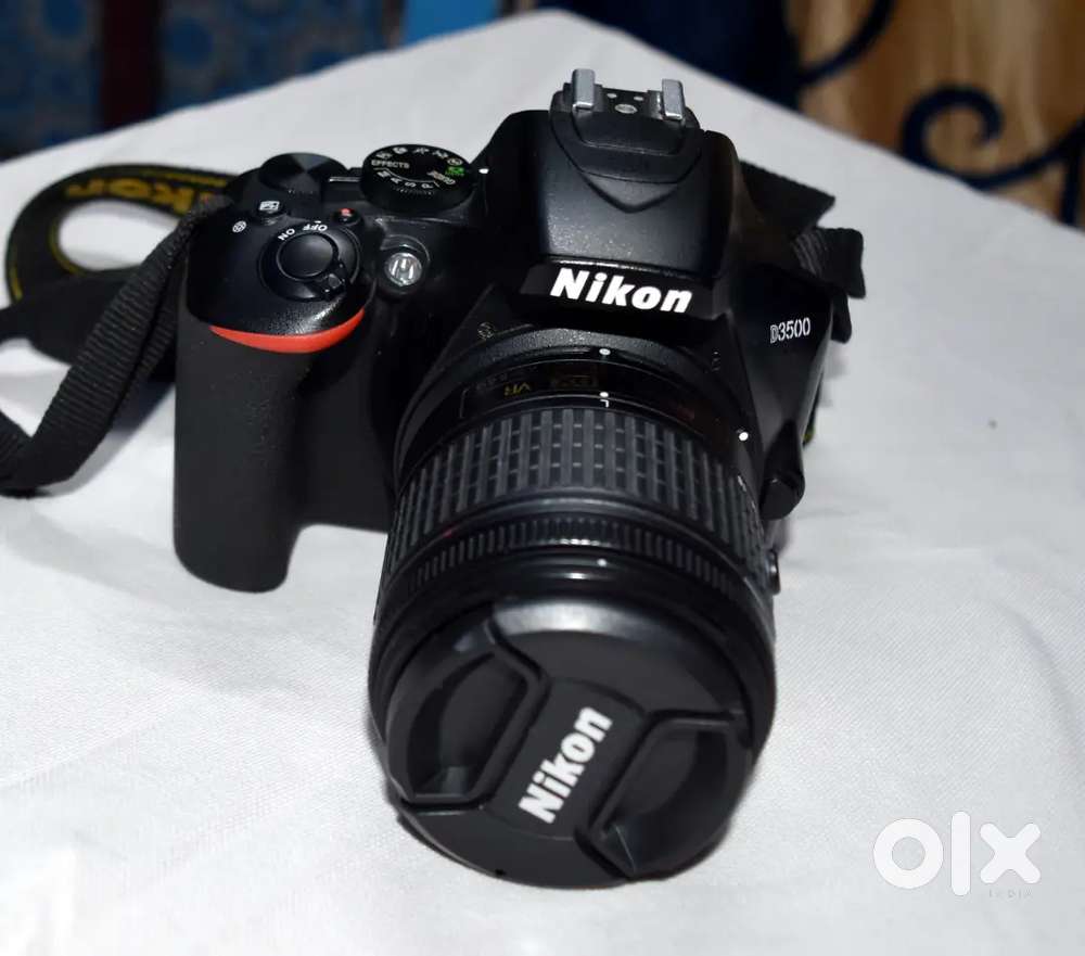 Urgent Sell Nikon D3500 with AF-S 18 to 55mm