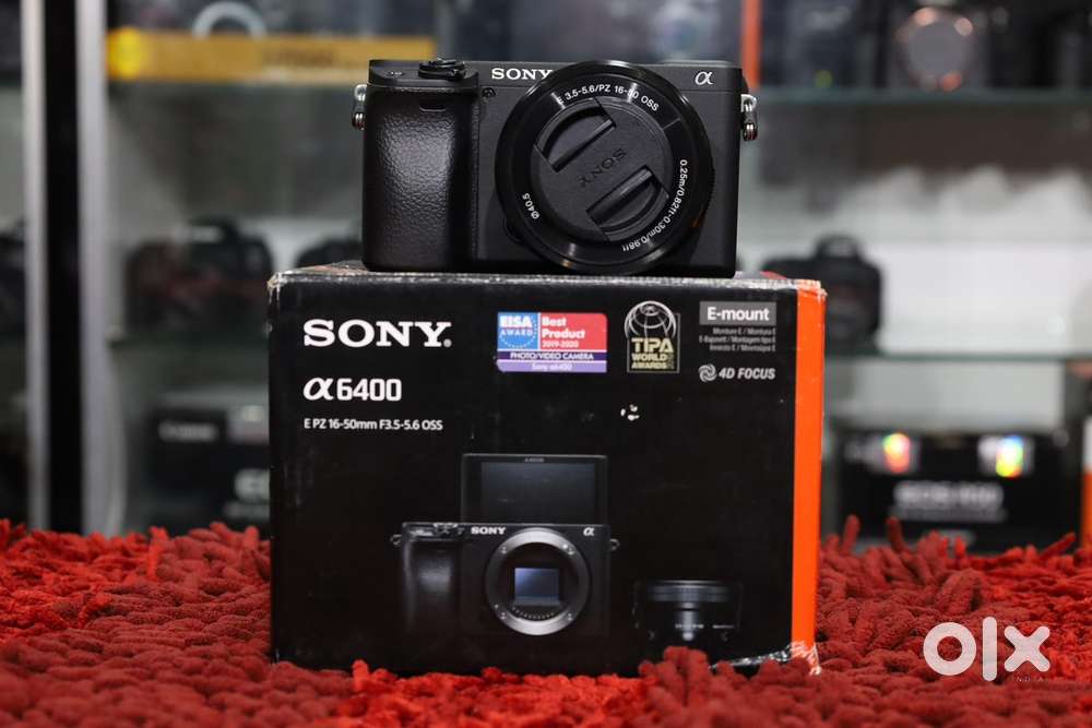 SONY A6400 CAMERA FOR SALE