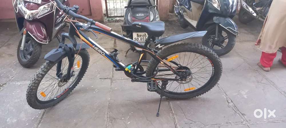 5months old cycle suspenshion in front and disc brake