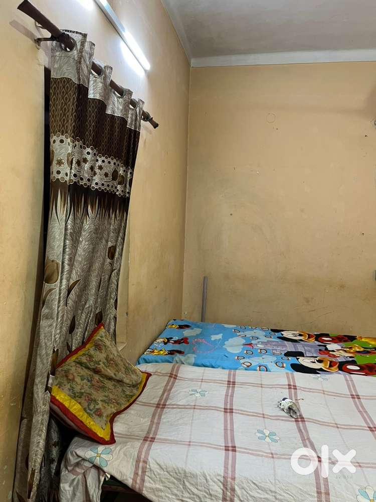 Rooms for girls and family