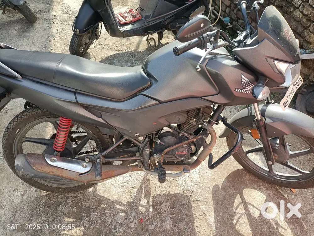 Bike ache condition me hai pepre cliR hai