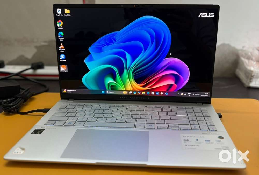 Asus Vivobook S 15 Oled With box