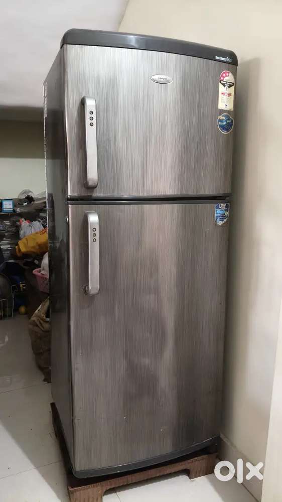 Whirlpool double door fridge 265ltr