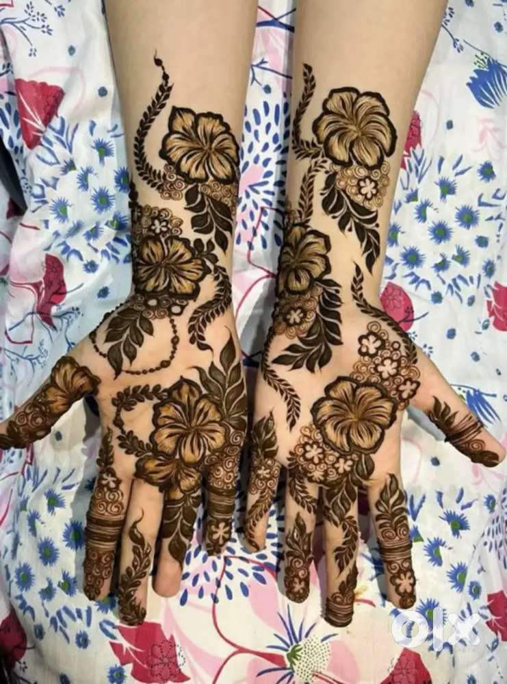 Mahendi design makeup artist