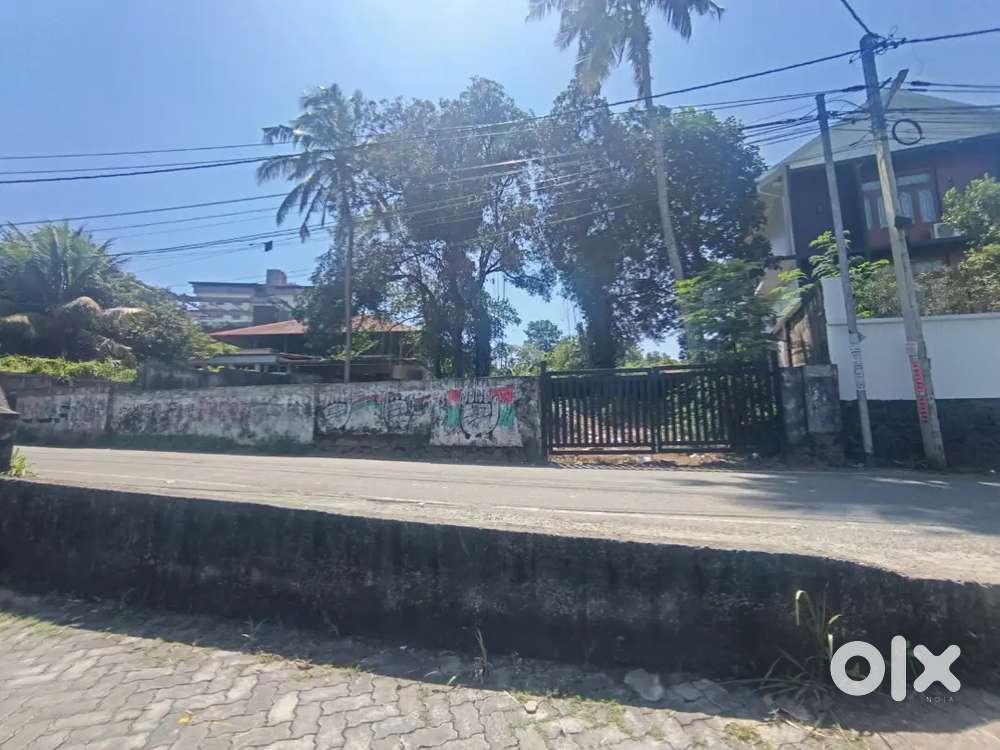 10 cent  comersal plot in kakkanad