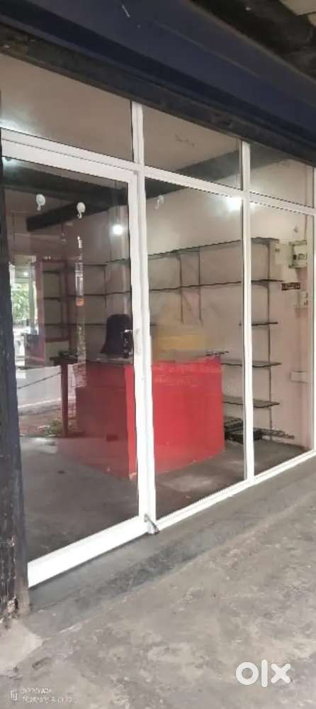 Glass and aluminium partition