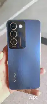 Vivo y200e 5G 8+8 128 all original 3 months warranty bill available