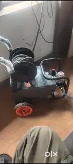 Pump service machine