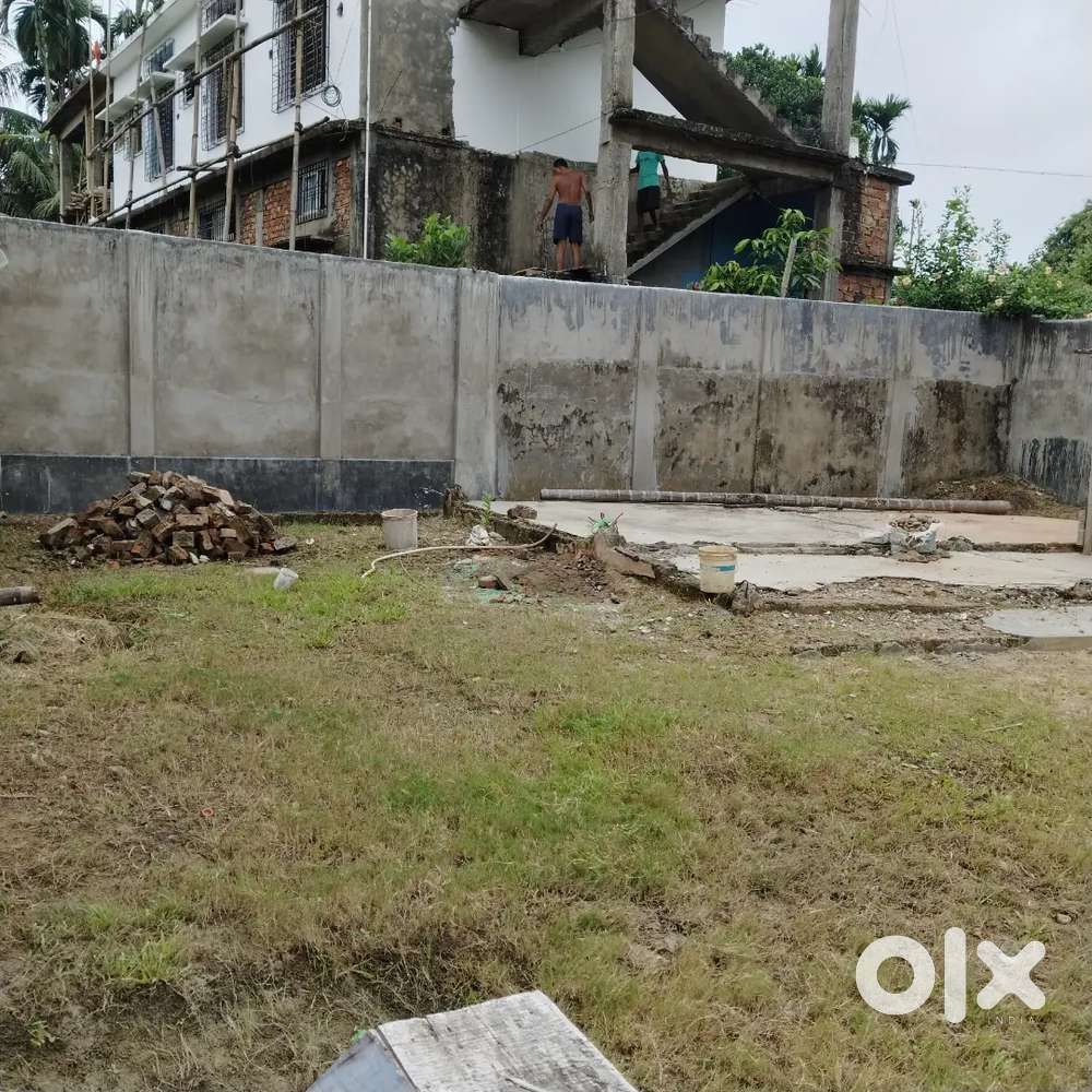 Plot for urgent sale