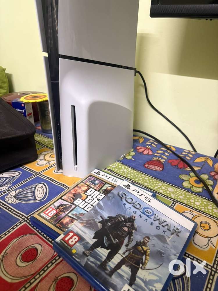 PS5 Slim Console 1024 GB